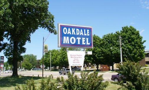 Oakdale Motel Owatonna Екстер'єр фото